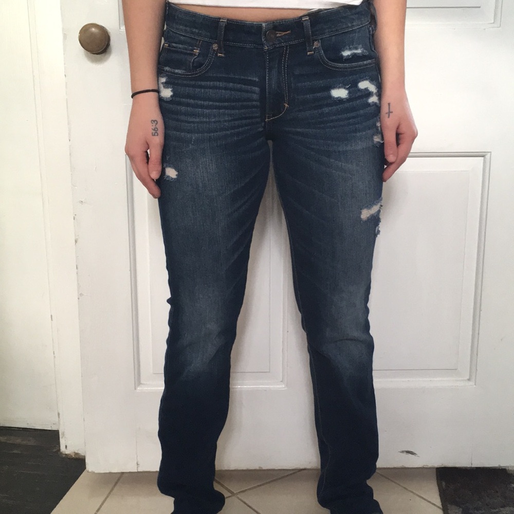 Boot cut hollister distressed dark wash jeans